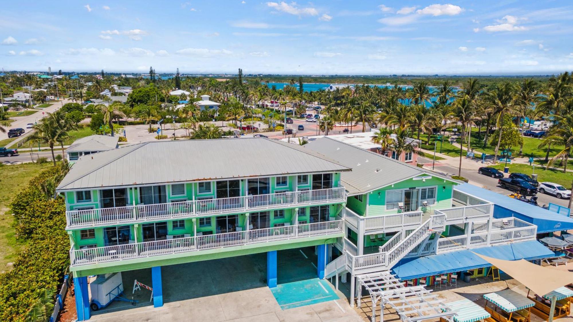 Partial Ocean View Hotel Room- King Bed #1 Fort Pierce Ngoại thất bức ảnh