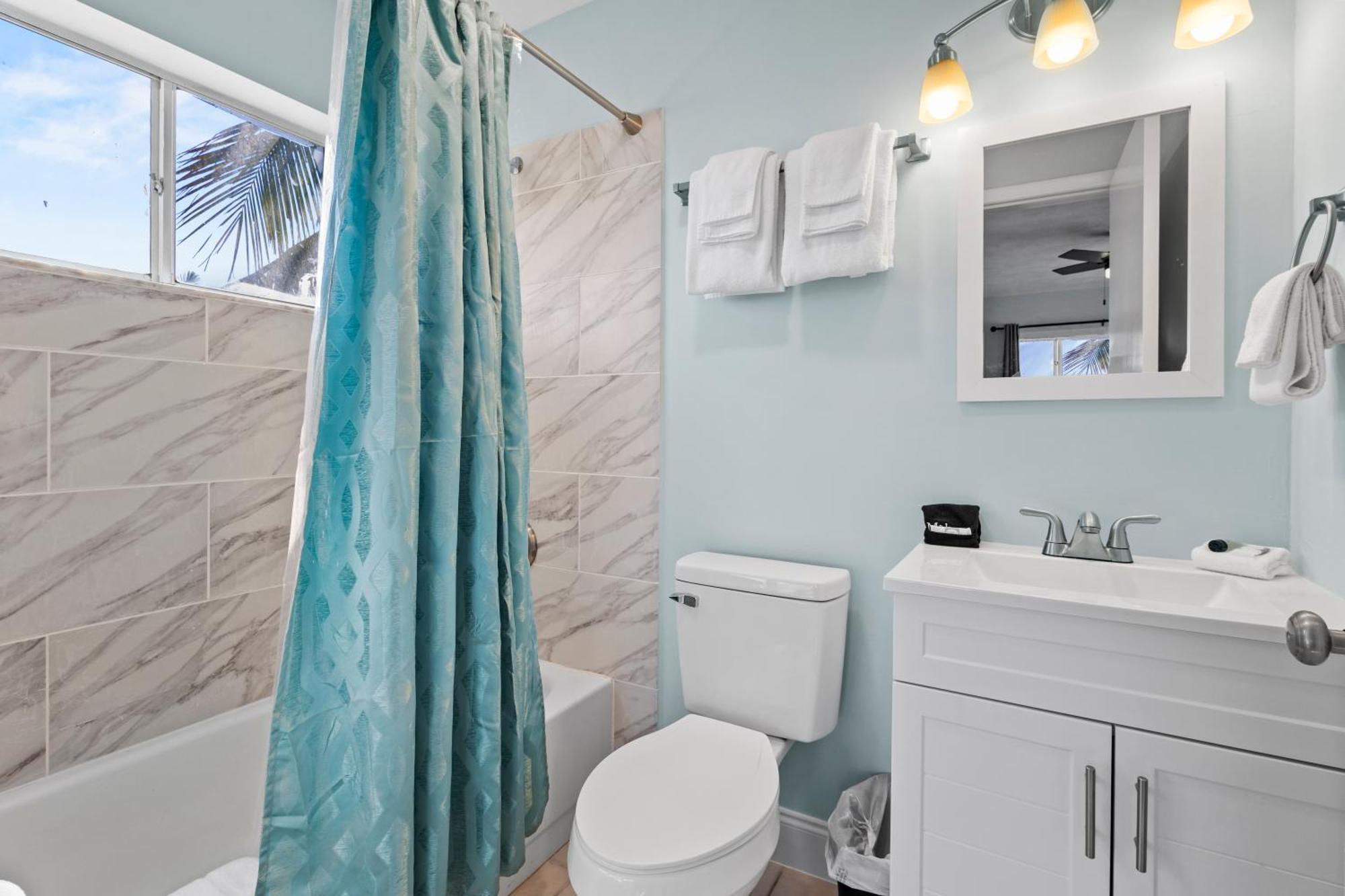 Partial Ocean View Hotel Room- King Bed #1 Fort Pierce Ngoại thất bức ảnh