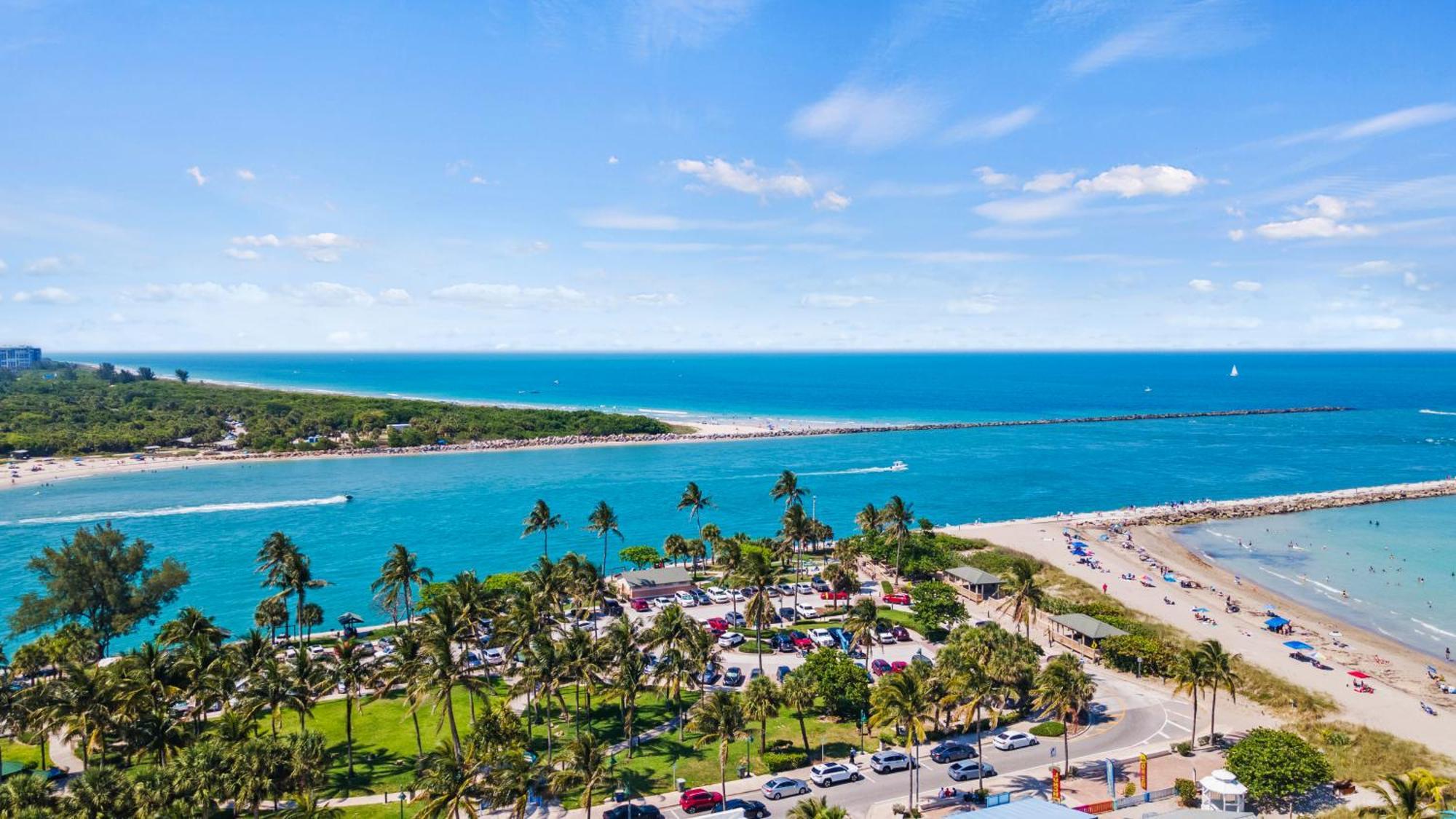 Partial Ocean View Hotel Room- King Bed #1 Fort Pierce Ngoại thất bức ảnh
